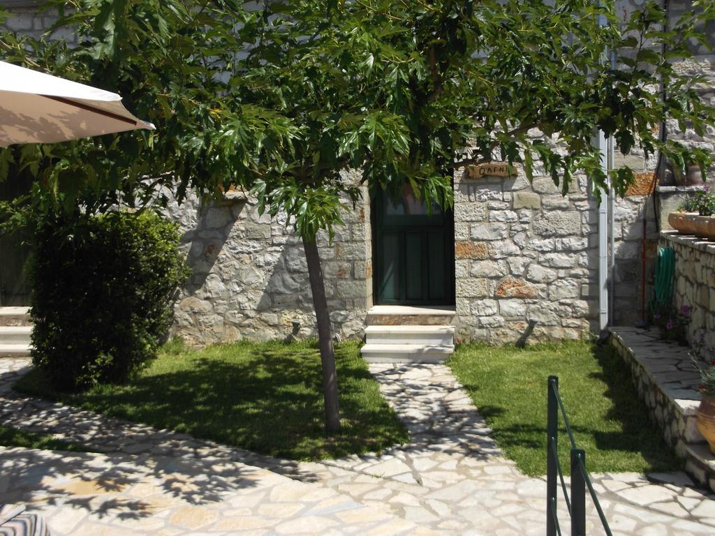 Sivros Stone Cottages Exterior photo