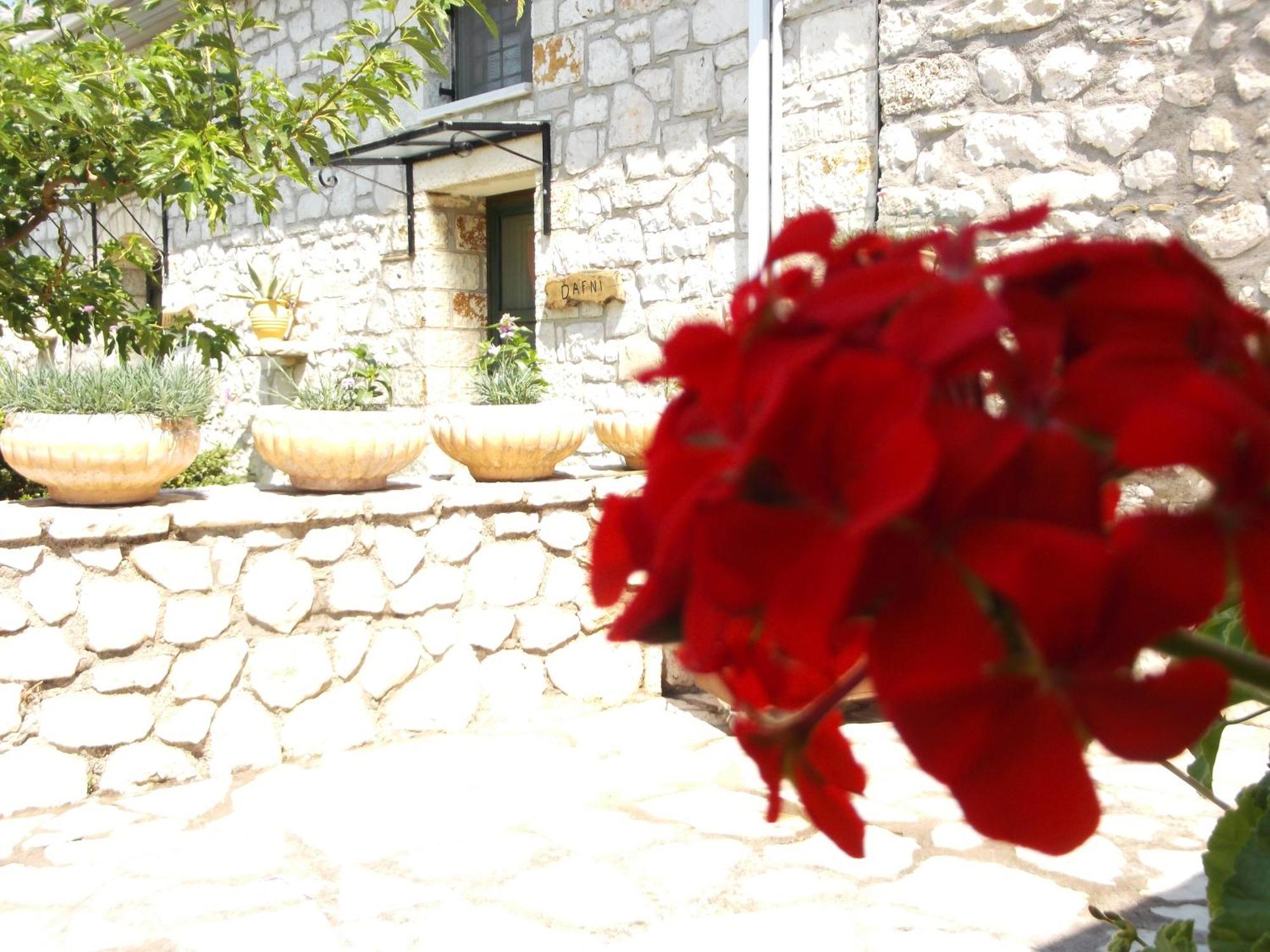 Sivros Stone Cottages Exterior photo