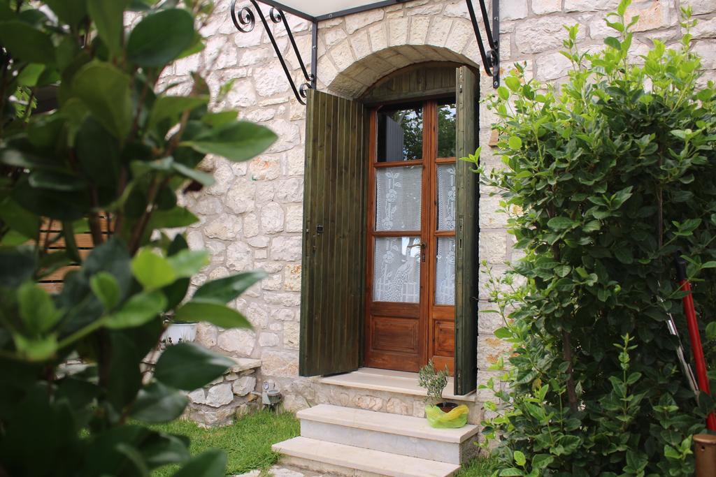 Sivros Stone Cottages Exterior photo